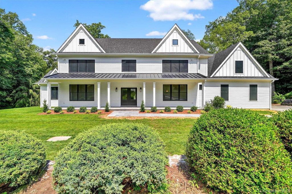 Property photo 1 of 31