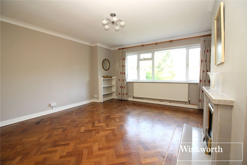 Property photo 2 of 13 Picture No. 11