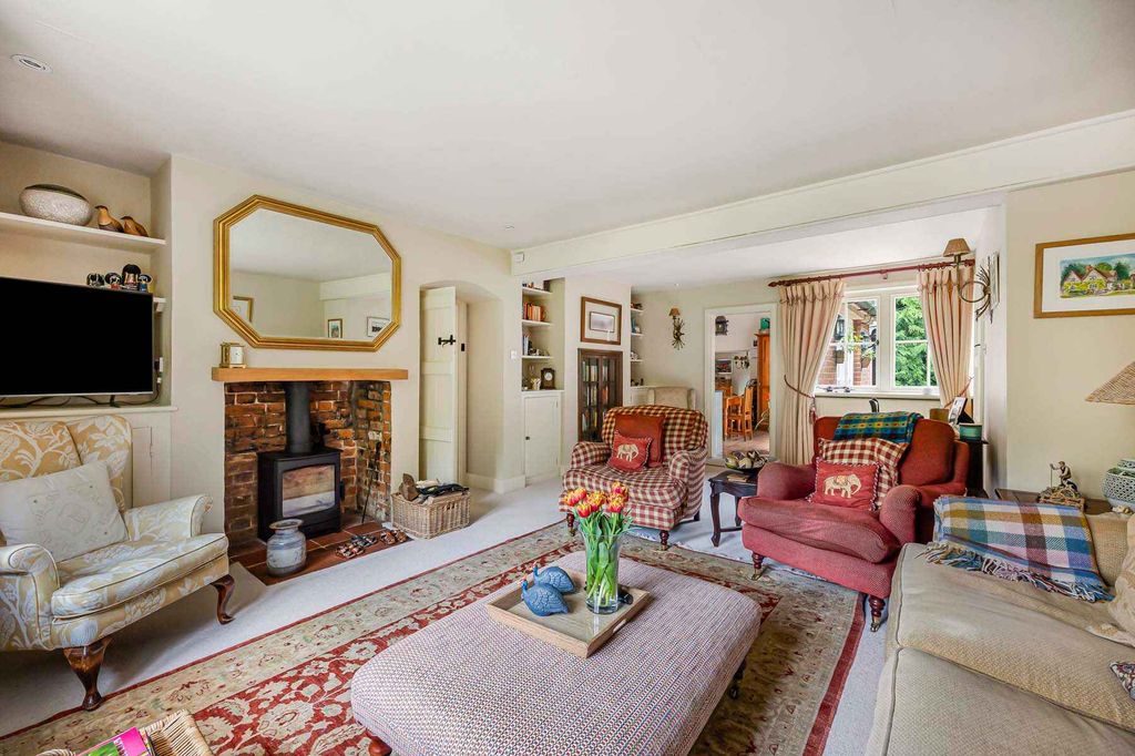 Property photo 2 of 29