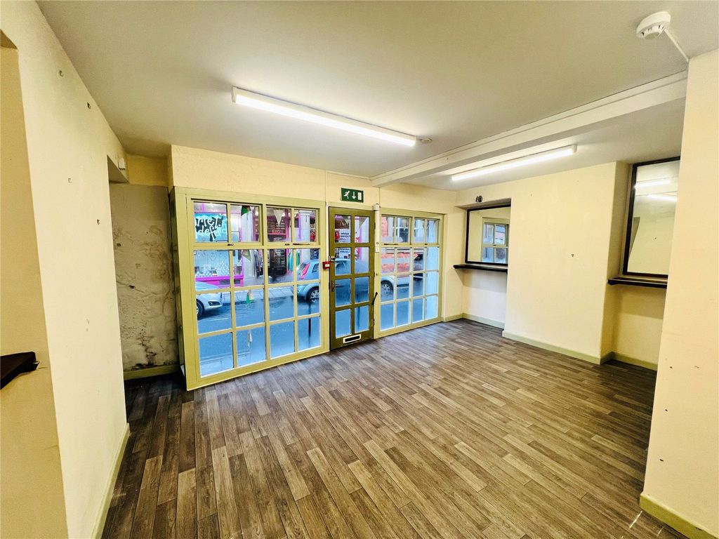 Property photo 3 of 24 Shop Floor