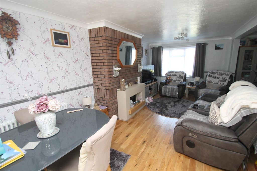 Property photo 2 of 11 Img_0170.Jpg