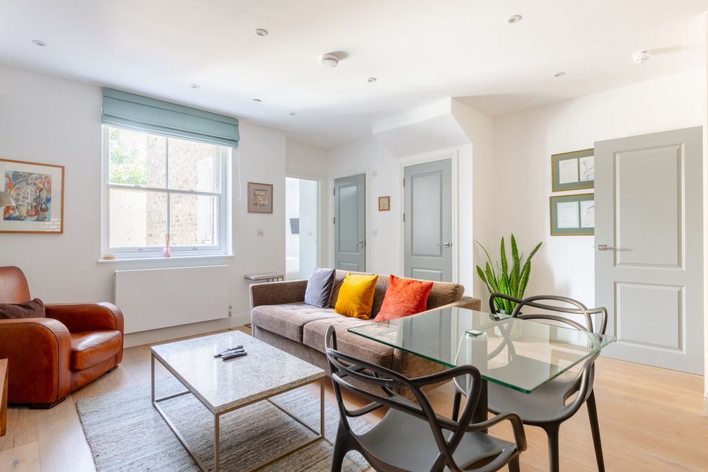 Property photo 2 of 29