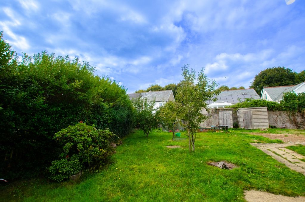 Property photo 2 of 16 11 Paull Road Tps Bodmin Branch 01208 872728-24