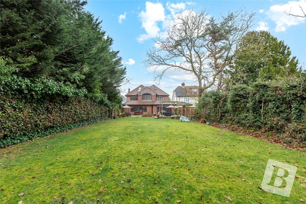 Property photo 1 of 31 Rear Garden