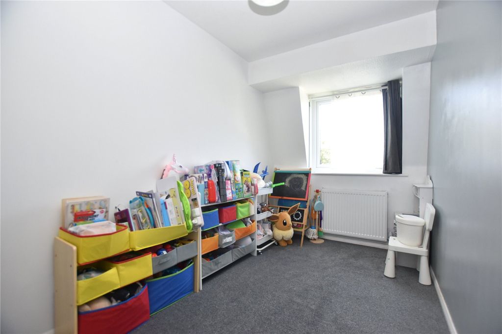 Property photo 3 of 8 Picture No. 02