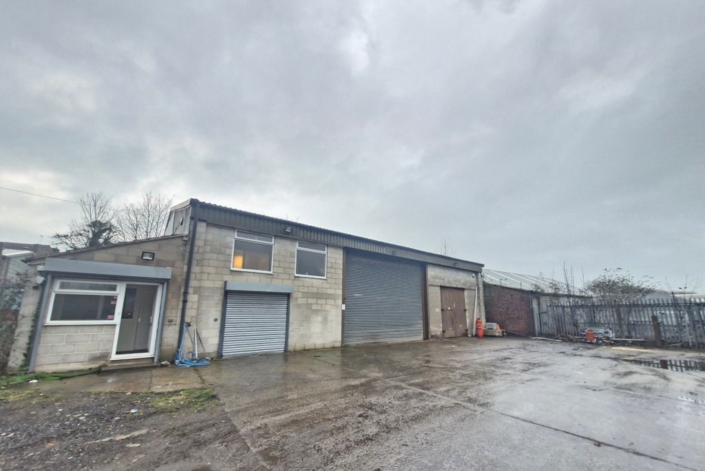 Property photo 1 of 5 Photo 6