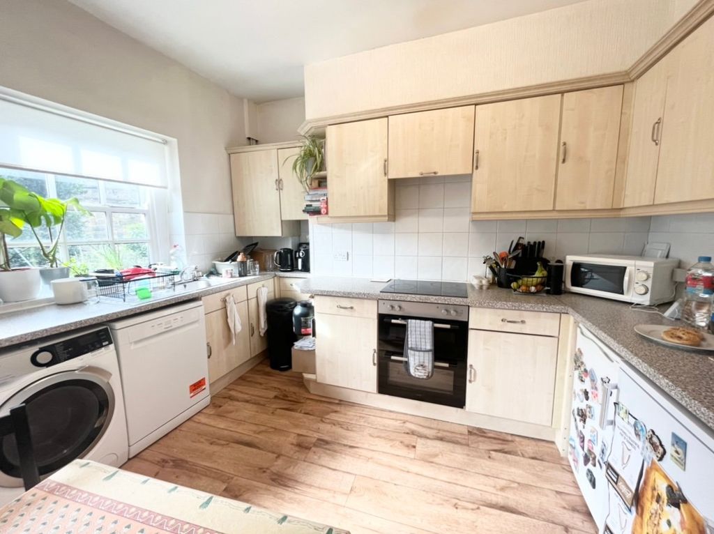 Property photo 2 of 12 Picture No. 25