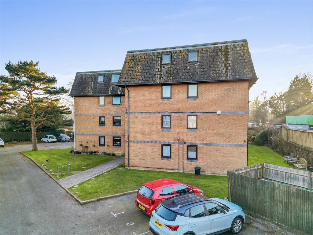 Property photo 1 of 24 Front Aspect