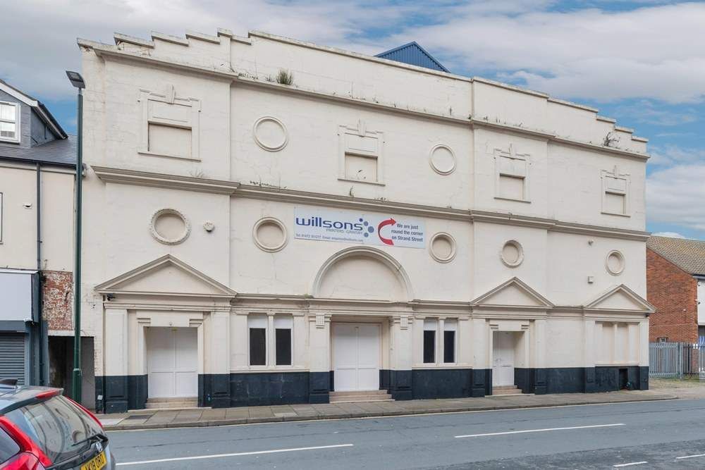 Property photo 2 of 19