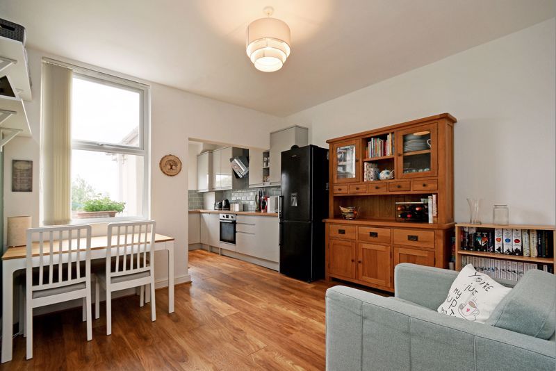 Property photo 1 of 21 Dining Area