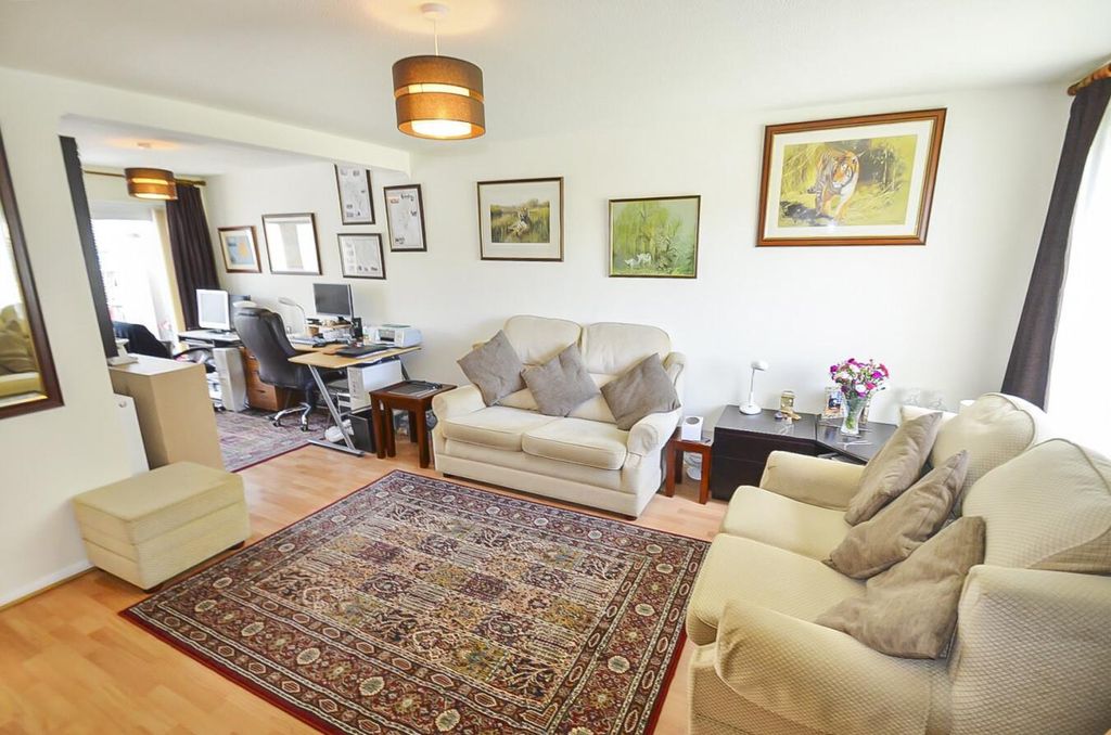 Property photo 2 of 11 3188402_Preview.Jpg