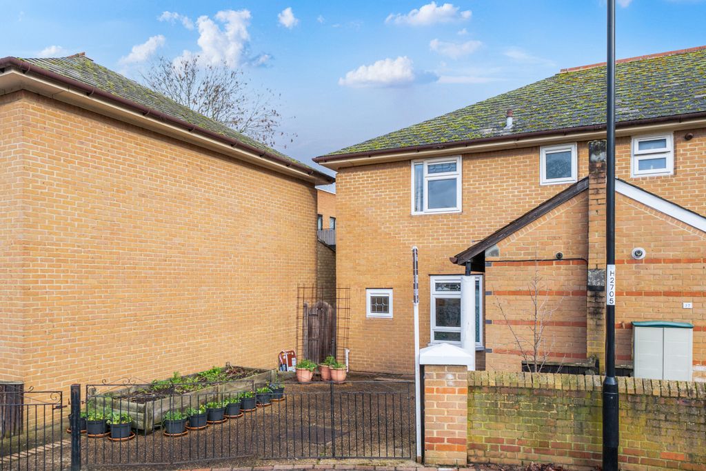 Property photo 2 of 18 Picture No. 03