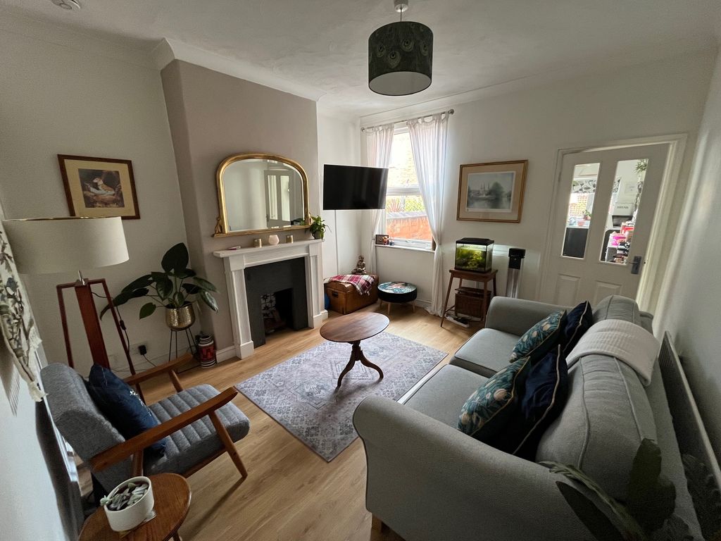 Property photo 2 of 35 Image