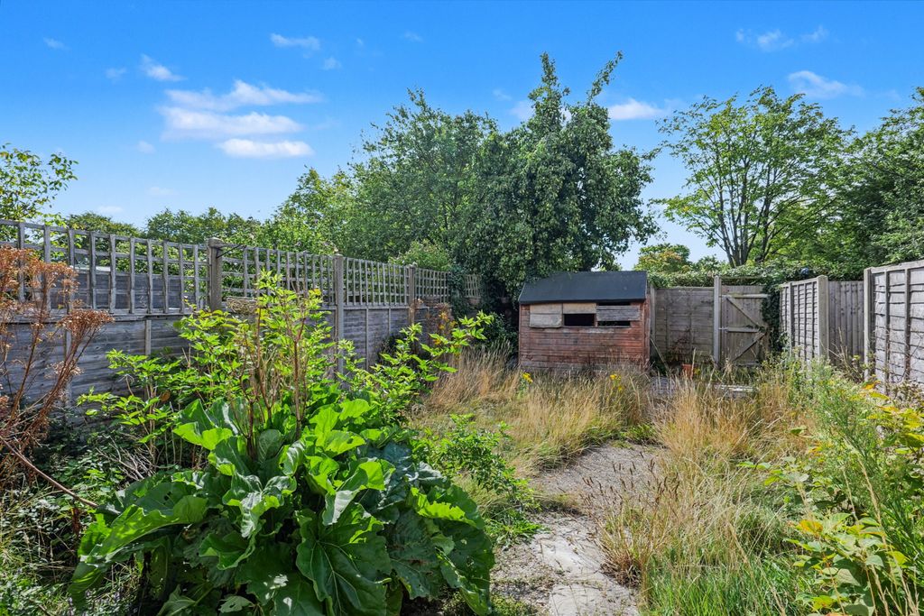 Property photo 2 of 18 6 Fayre Road, Fareham Po16 0Ub