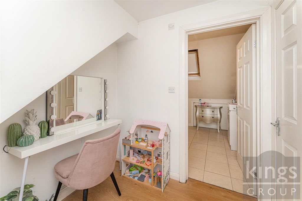 Additional image 21 of 4 bed detached house for saleFirtree Walk, Enfield EN1