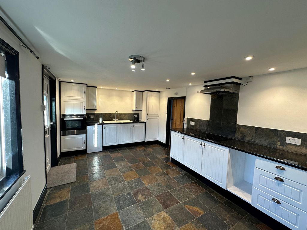 Property photo 2 of 11 View