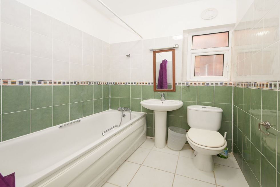 Property photo 3 of 5