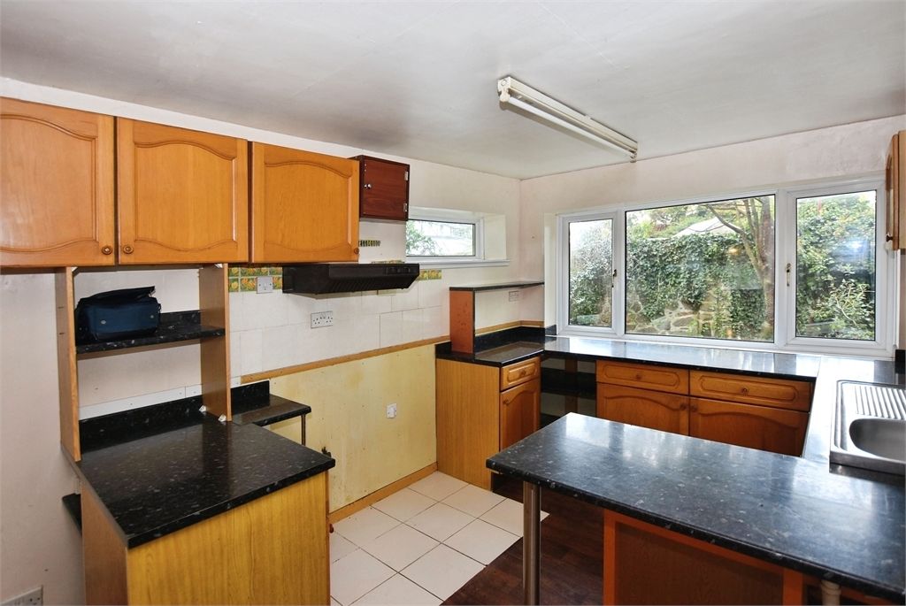 Property photo 3 of 18 Picture 3