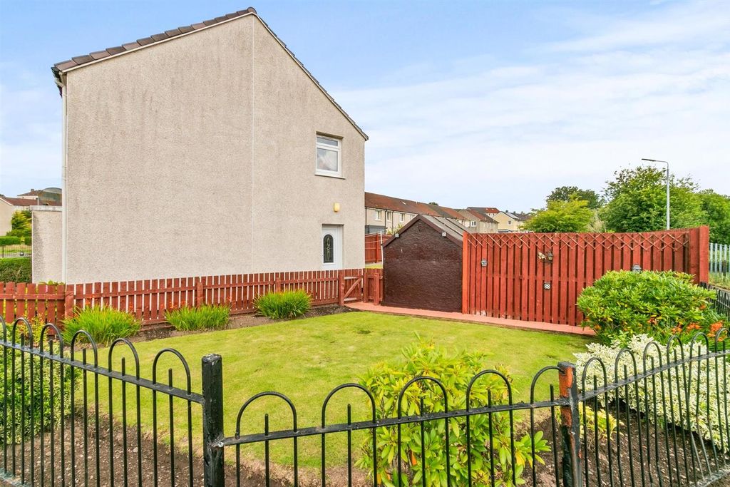 Property photo 3 of 26