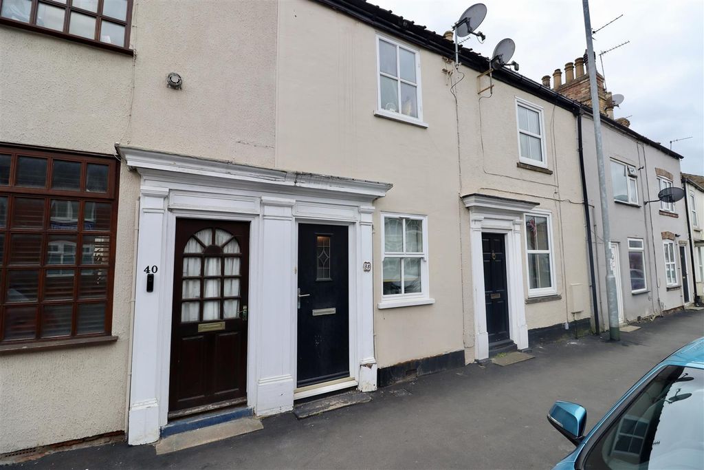 Property photo 1 of 9