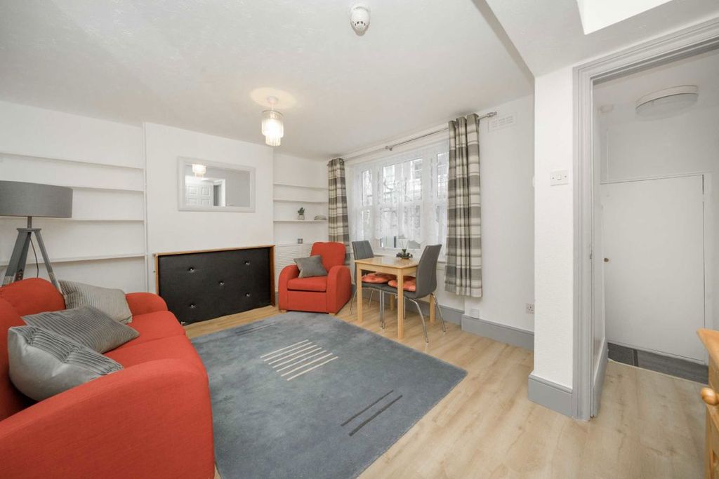 Property photo 2 of 4