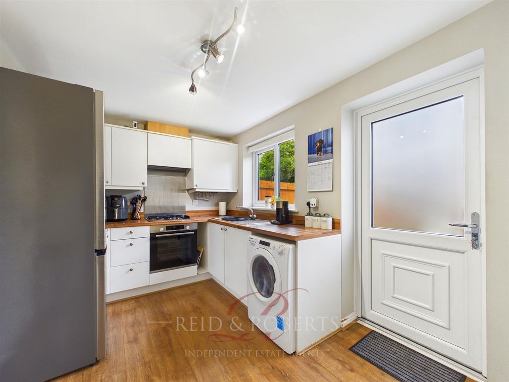 Property photo 2 of 17 Cam05148G0-Pr0156-Still019.Jpg