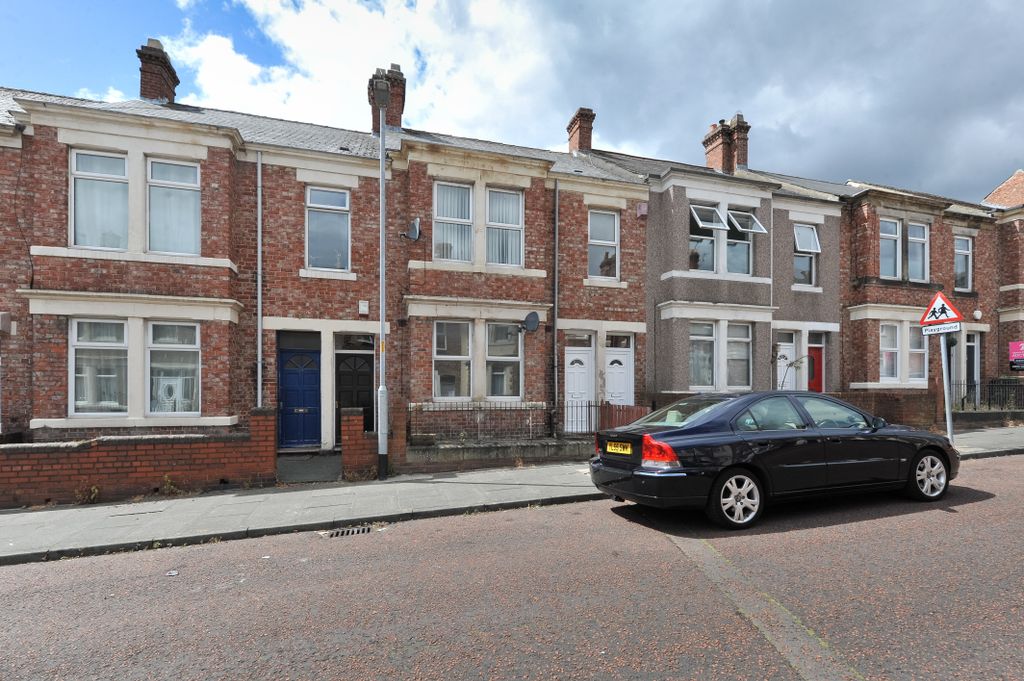 Property photo 1 of 5