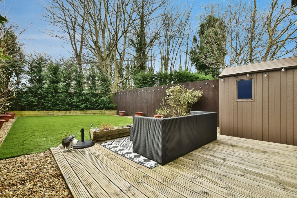 Property photo 2 of 24 Pbox-Img.Jpg