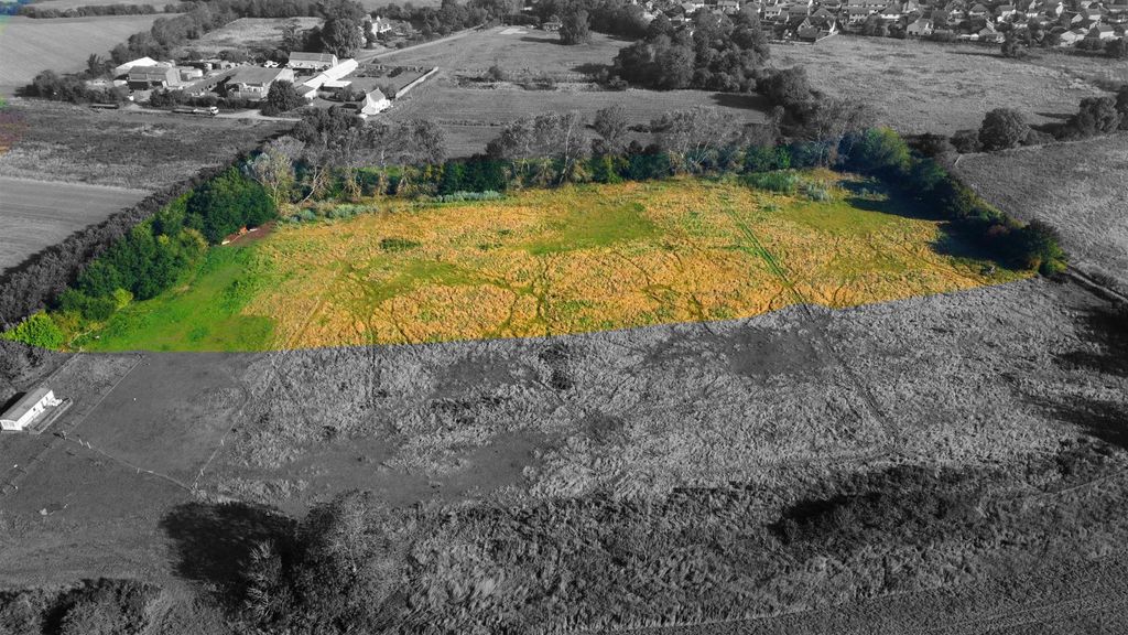 Property photo 2 of 3