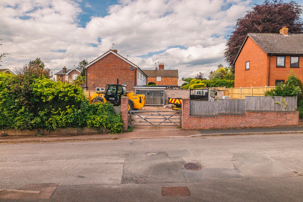 Property photo 2 of 5 Picture No. 02