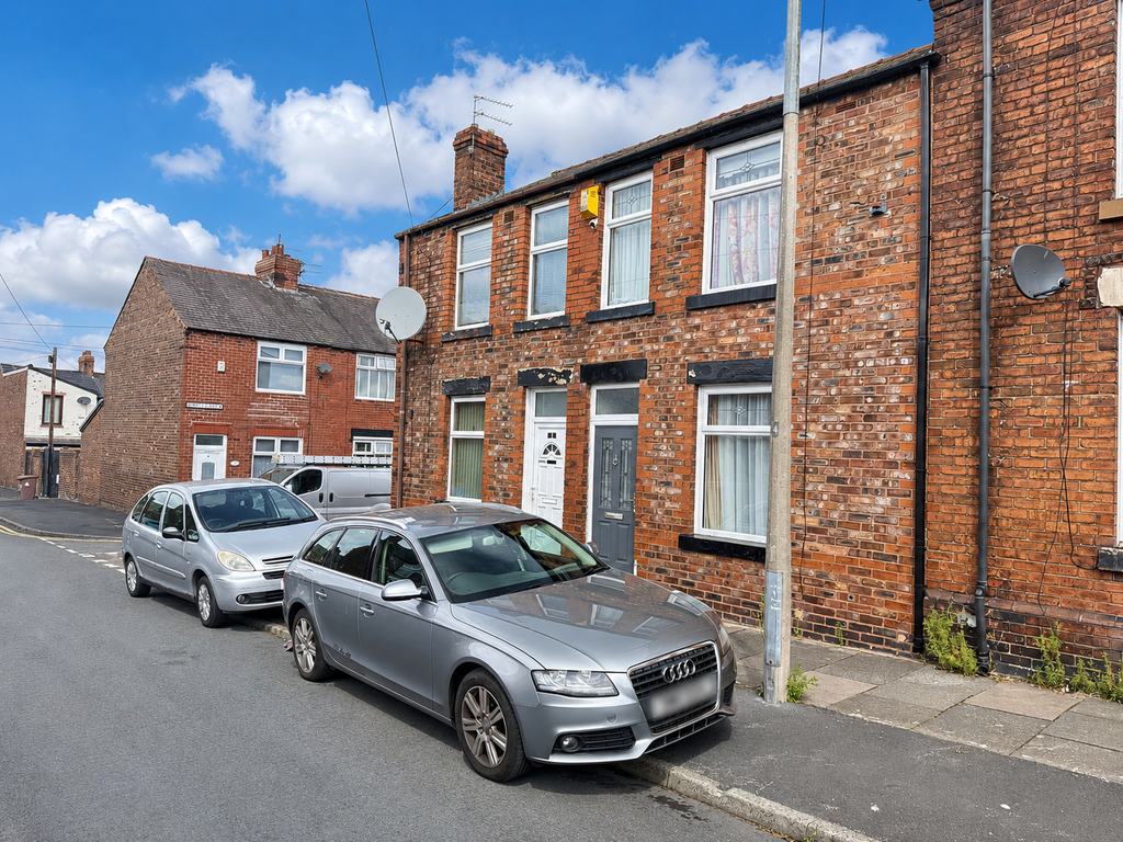Property photo 1 of 15 External