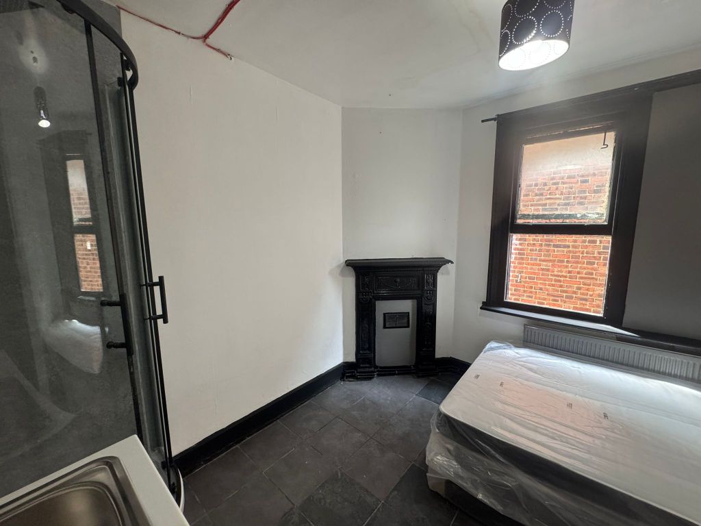 Property photo 1 of 3