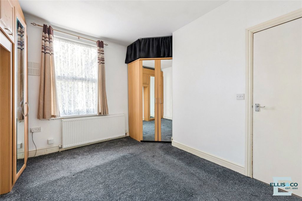 Property photo 3 of 12 Picture No. 06
