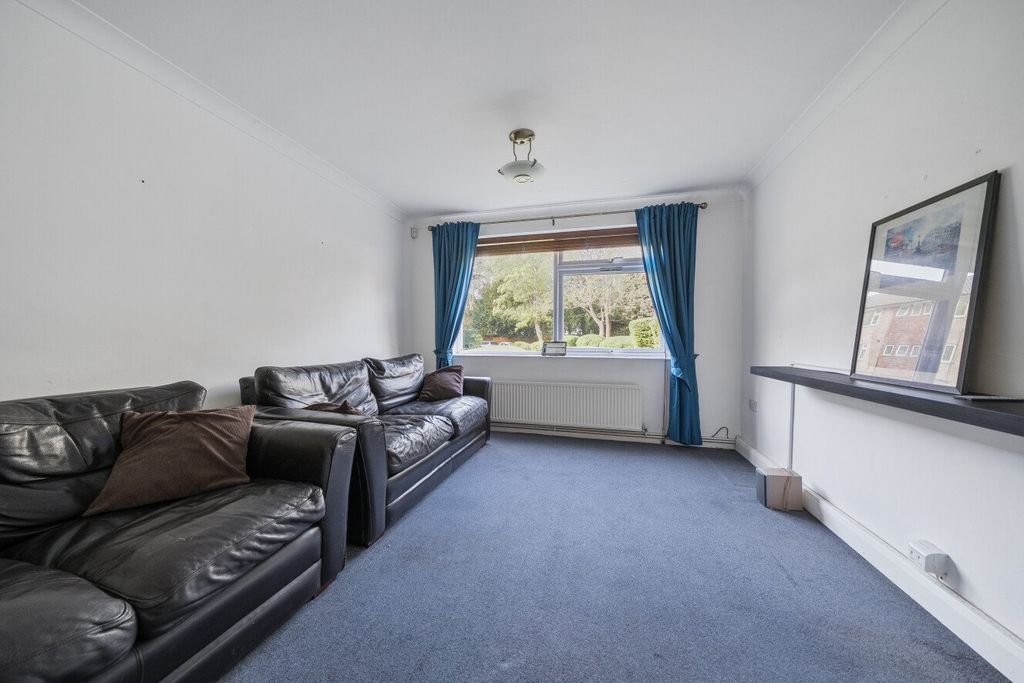 Property photo 2 of 19 Picture No. 09