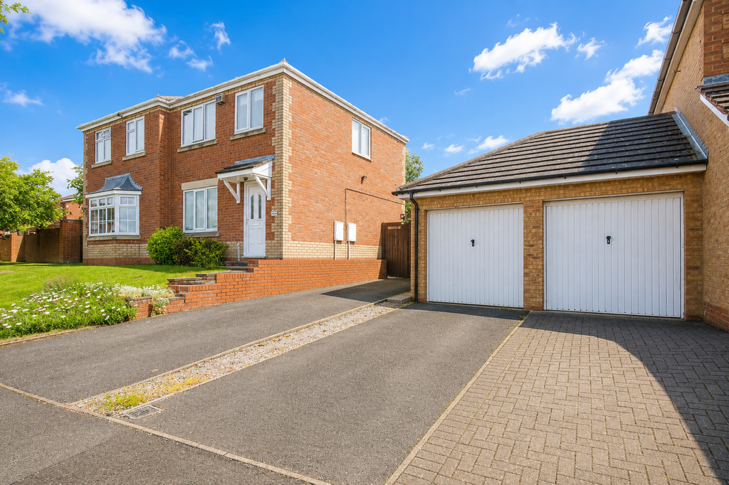 Property photo 2 of 12 Mw-Newgarage