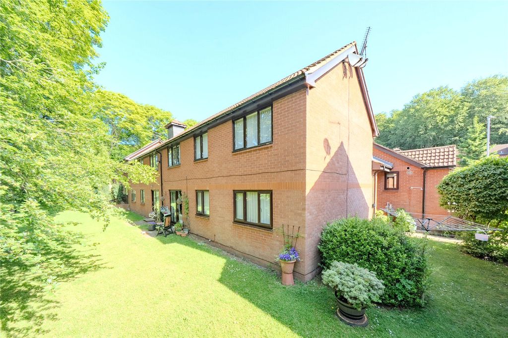 Property photo 1 of 11 Picture No. 02