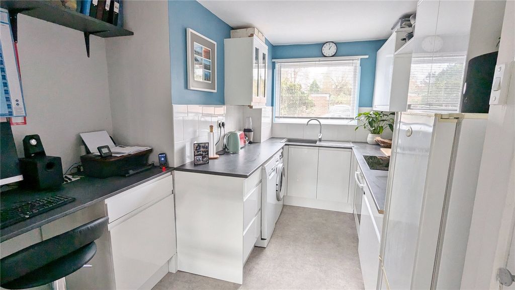 Property photo 3 of 13 Picture No. 27