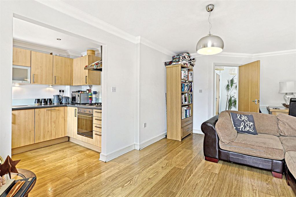 Property photo 3 of 19 Img_8505.Jpg