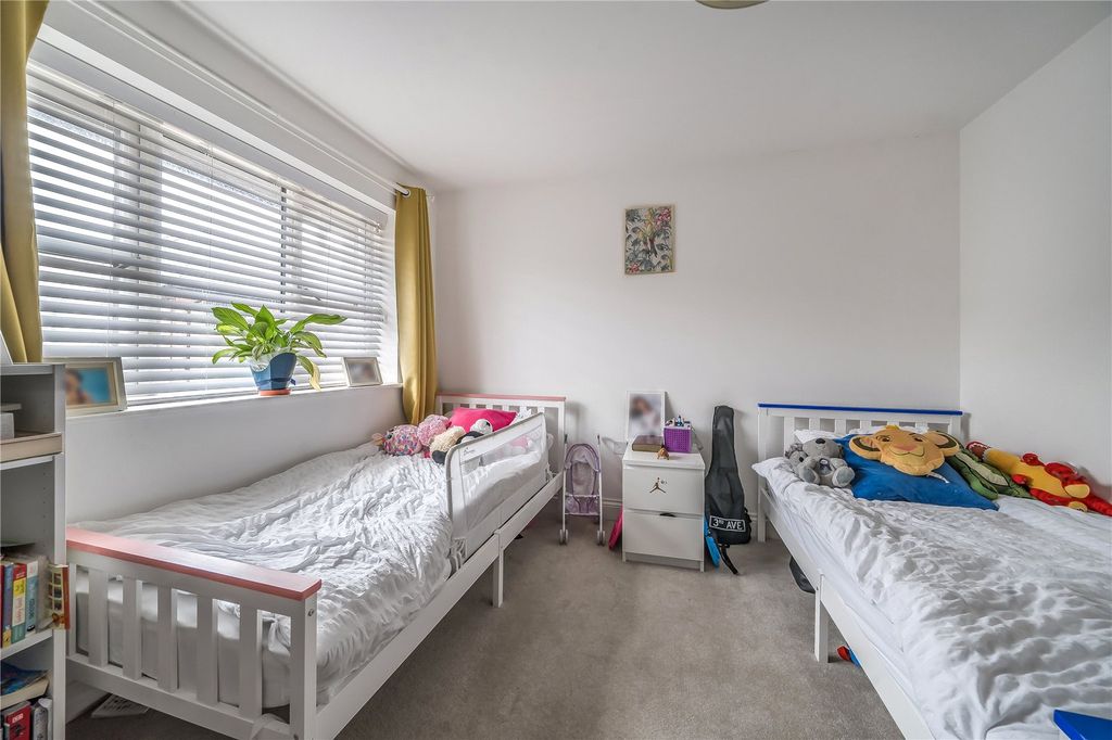 Property photo 3 of 11 Picture No. 02