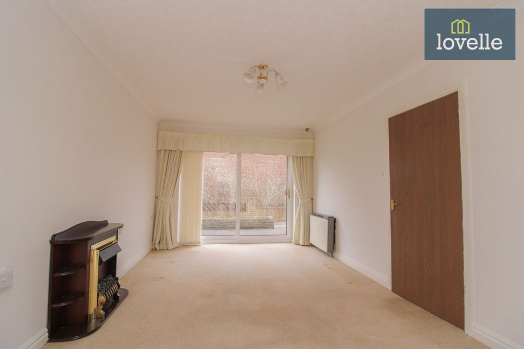 Property photo 2 of 5