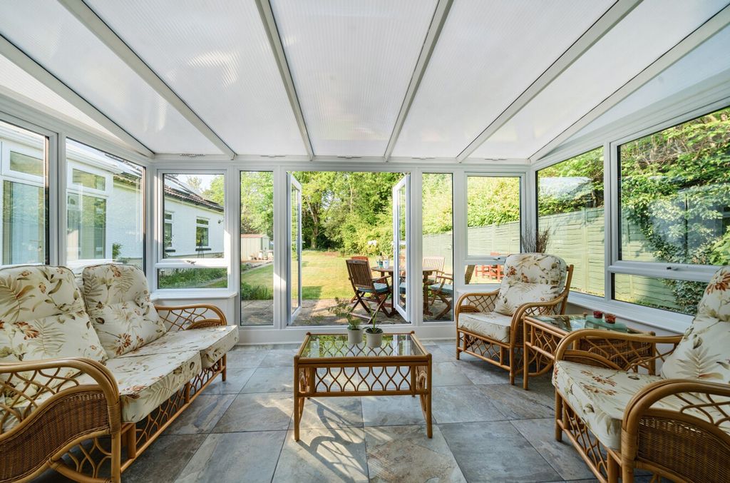 Property photo 3 of 19 Conservatory