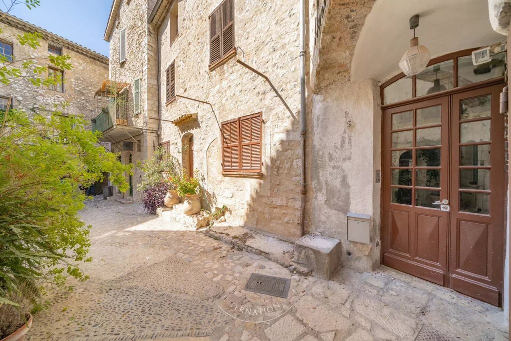 Property photo 1 of 10 Saint-Paul-De-Vence – Village House To Renovate
