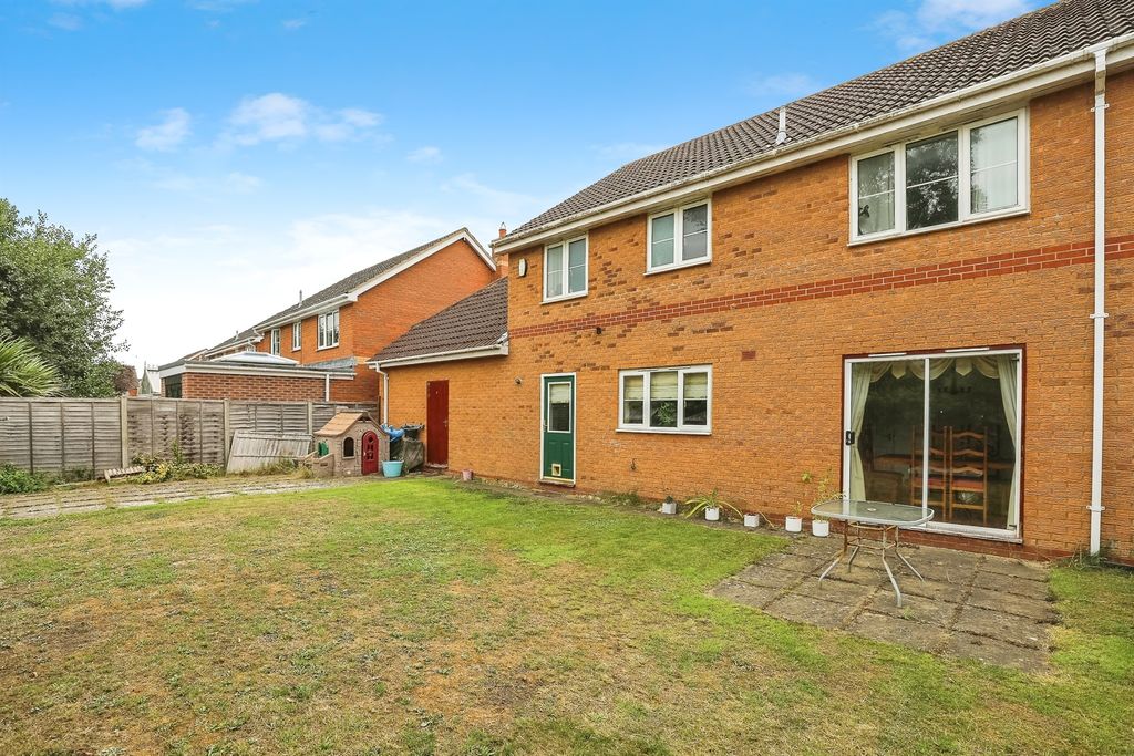 Property photo 1 of 18