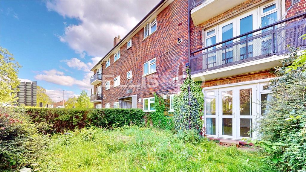 Property photo 1 of 19 Picture No. 06