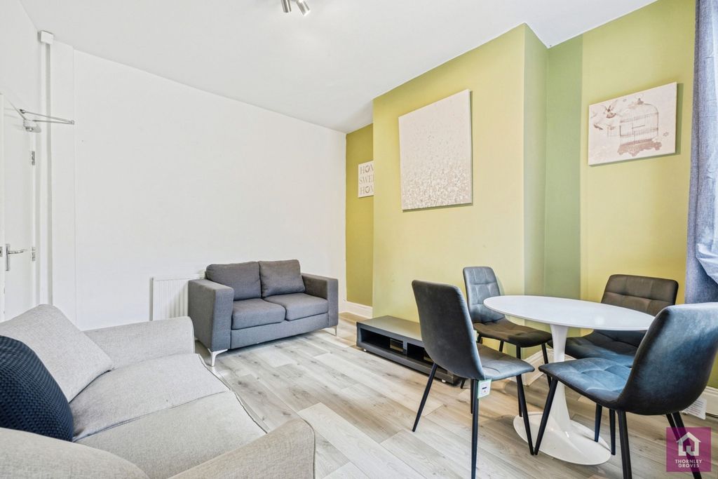 Property photo 2 of 17 Pbox-Img.Jpg