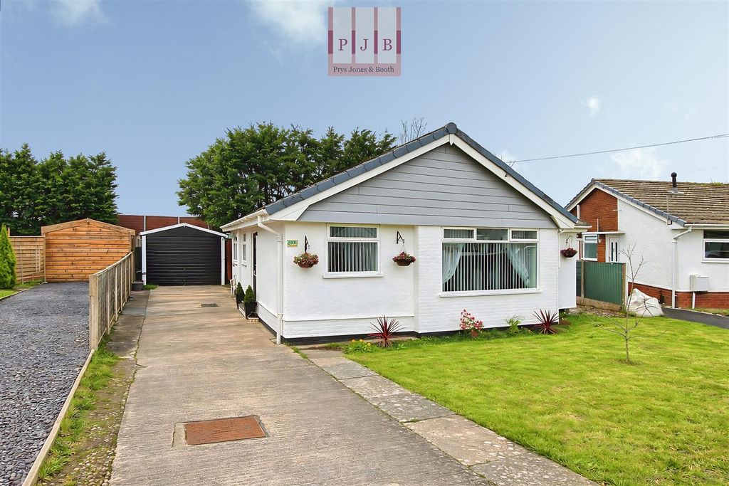 Property photo 1 of 15 Front Aspect.Png