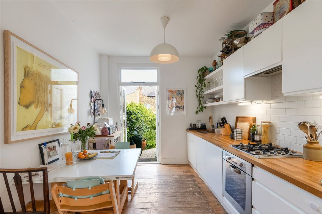 Property photo 3 of 12 Kitchen/Diner
