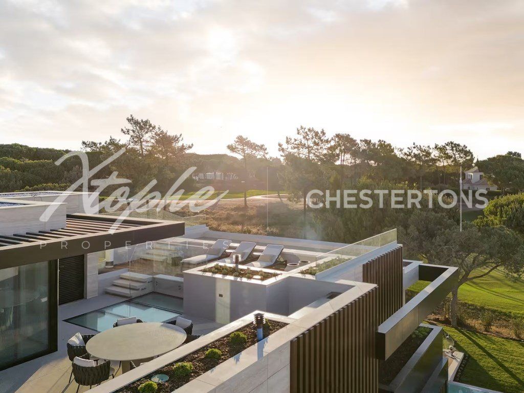 Property photo 1 of 11 Quinta Do Lago Brand New 4 Bed Apartment For Sale