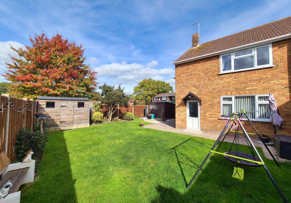 Property photo 2 of 32