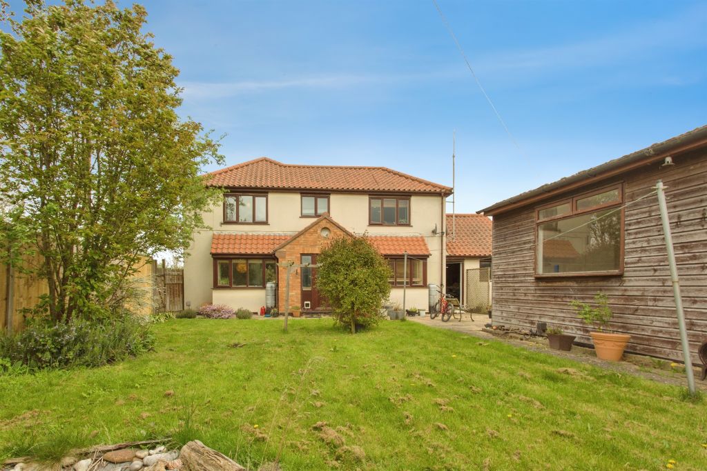 Property photo 1 of 18